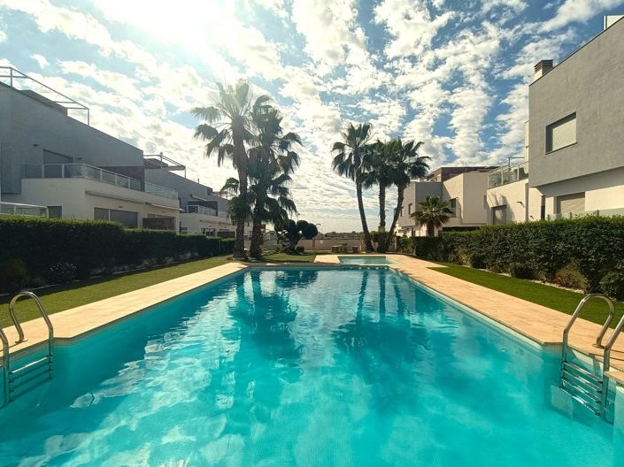 Image No.21-Villa de 2 chambres à vendre à Orihuela Costa