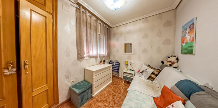 Image No.20-2 Bed Apartment for sale