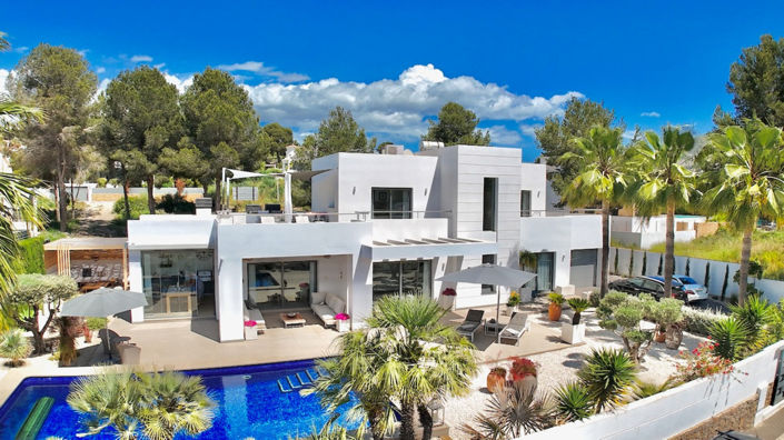 Image No.1-3 Bed Villa for sale