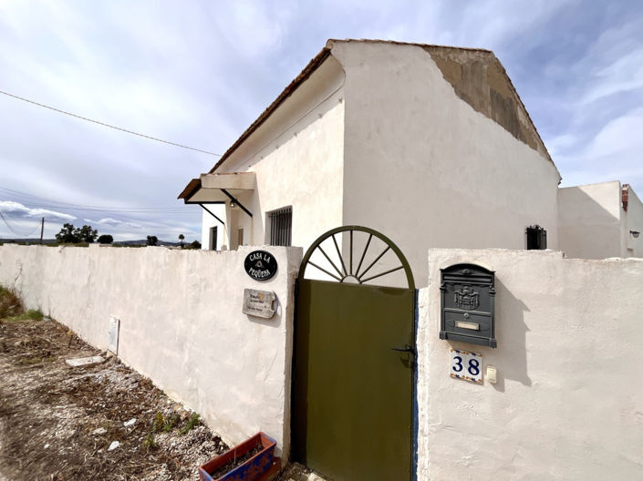 Image No.1-3 Bed Villa for sale