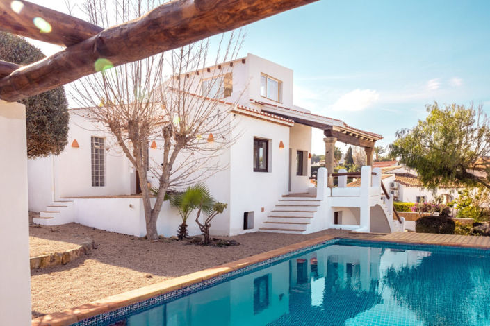 Image No.1-4 Bed Villa for sale