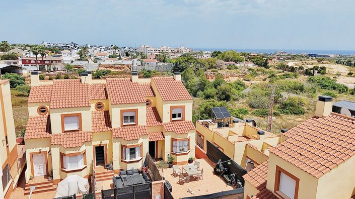 Image No.1-Maison de ville de 3 chambres à vendre à Cabo Roig