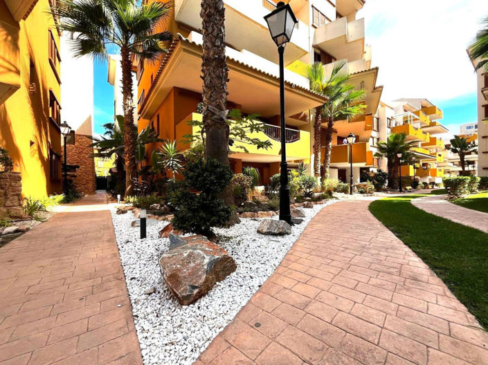 Image No.1-2 Bed Apartment for sale