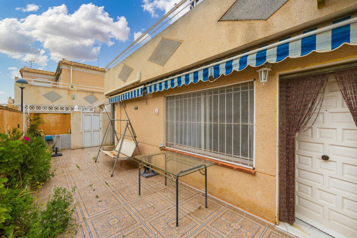 Image No.1-Villa de 4 chambres à vendre à Torrevieja