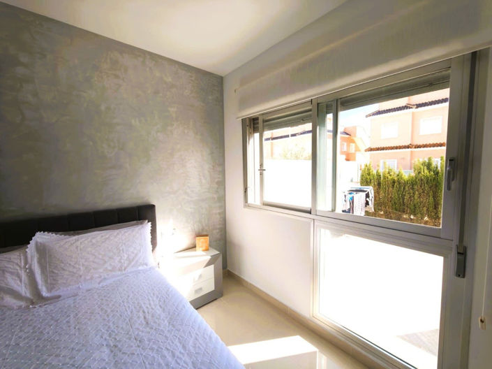 Image No.25-2 Bed Apartment for sale