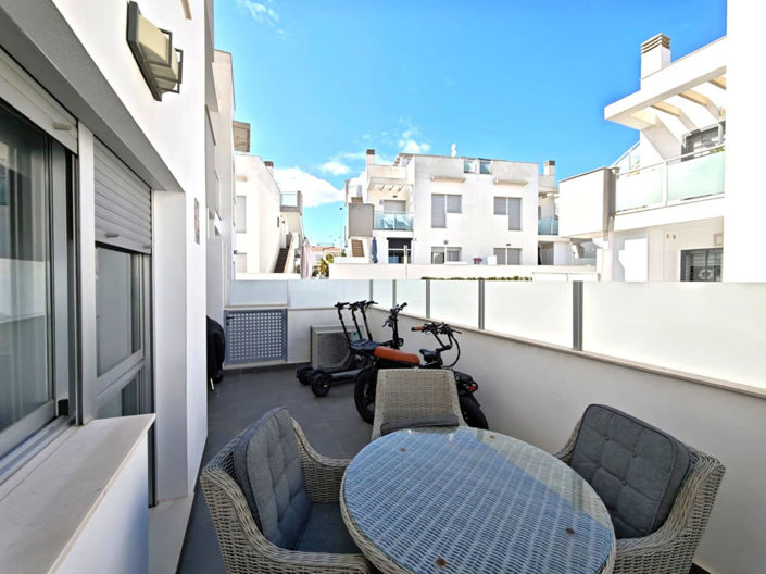 Image No.5-2 Bed Apartment for sale