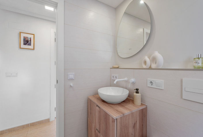 Image No.24-2 Bed Apartment for sale