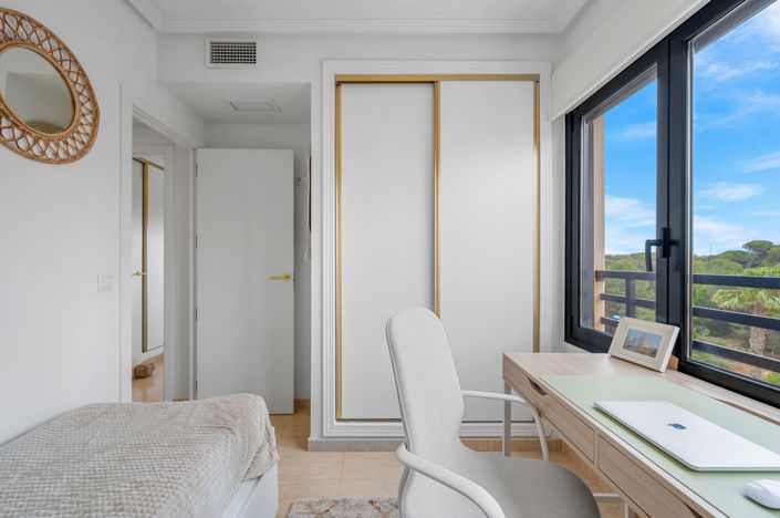 Image No.27-2 Bed Apartment for sale