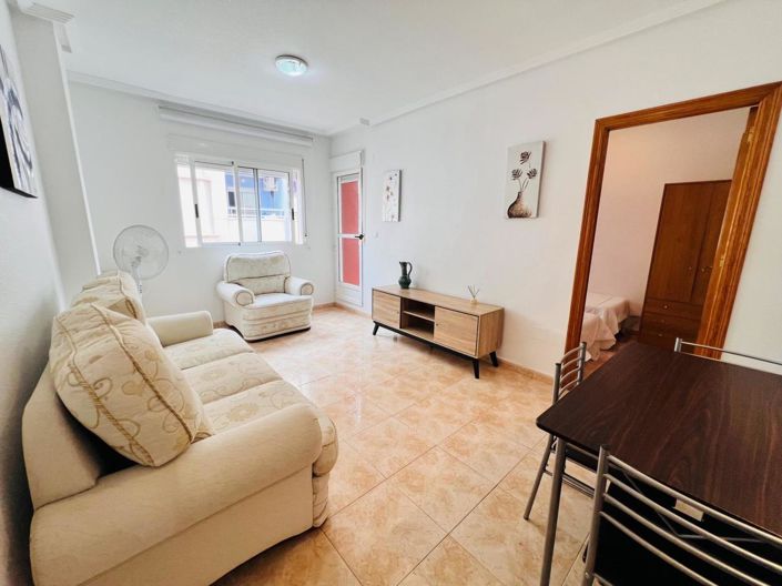 Image No.1-Appartement de 2 chambres à vendre à Torrevieja