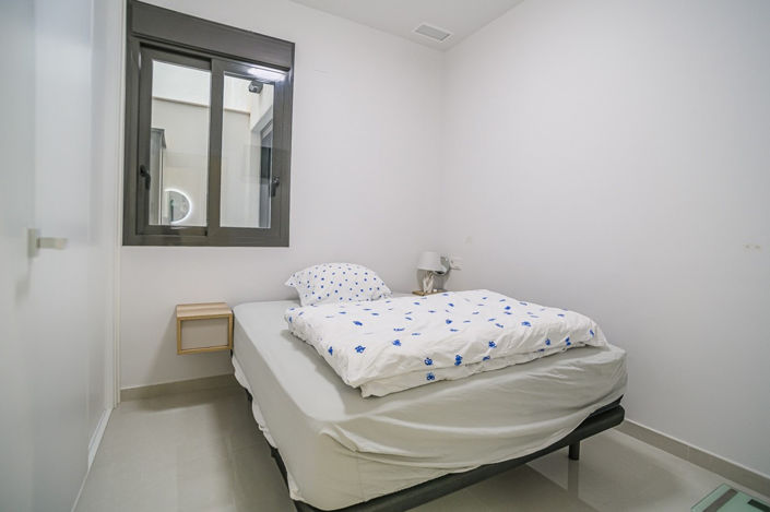 Image No.12-3 Bed Apartment for sale