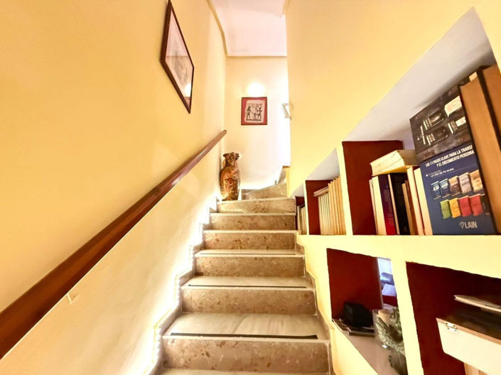 Image No.17-4 Bed Villa for sale