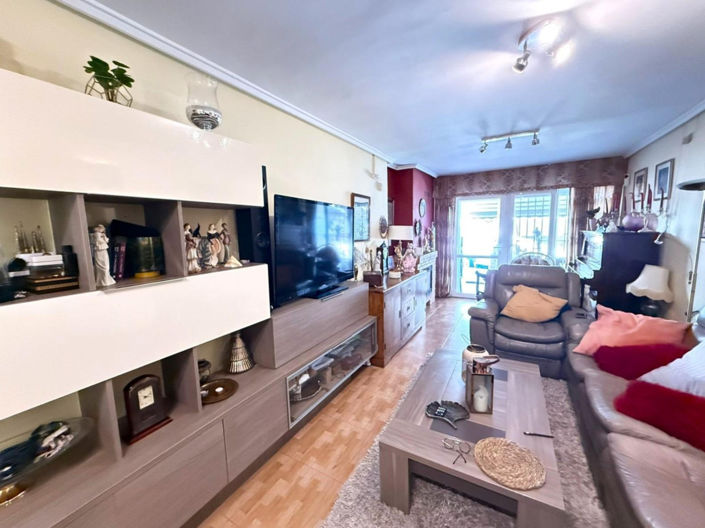 Image No.3-4 Bed Villa for sale