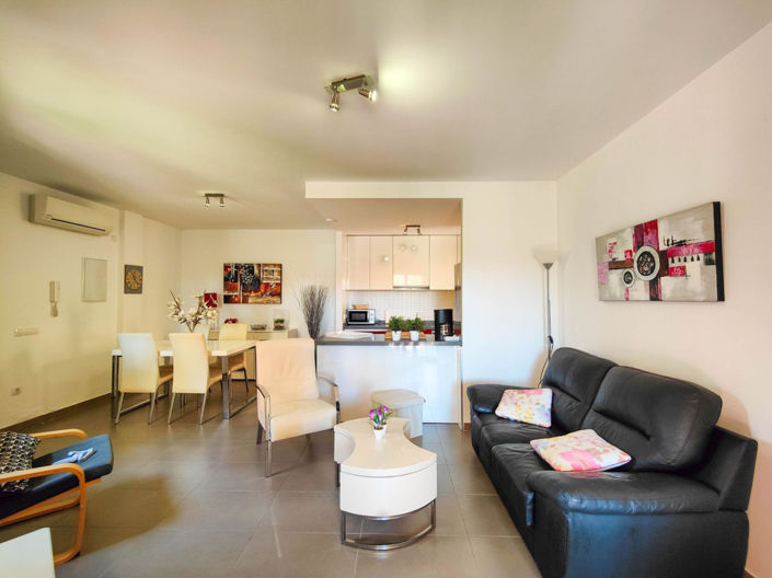 Image No.20-2 Bed Apartment for sale