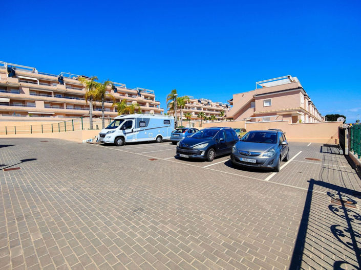 Image No.40-2 Bed Apartment for sale