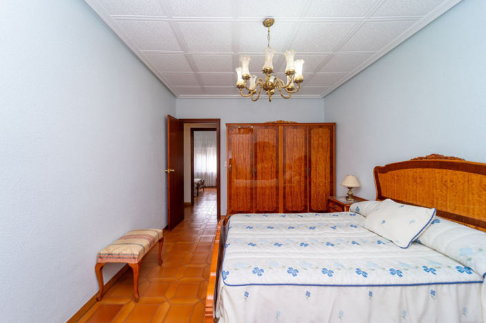 Image No.10-4 Bed Villa for sale