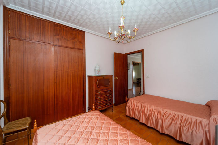 Image No.3-4 Bed Villa for sale