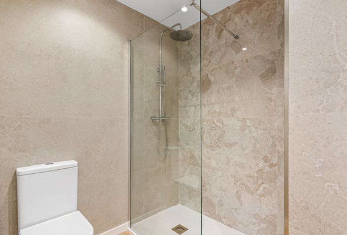 Image No.20-2 Bed Apartment for sale