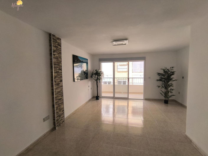 Image No.1-3 Bed Apartment for sale