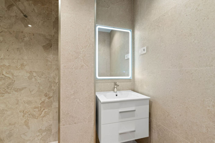 Image No.25-2 Bed Apartment for sale