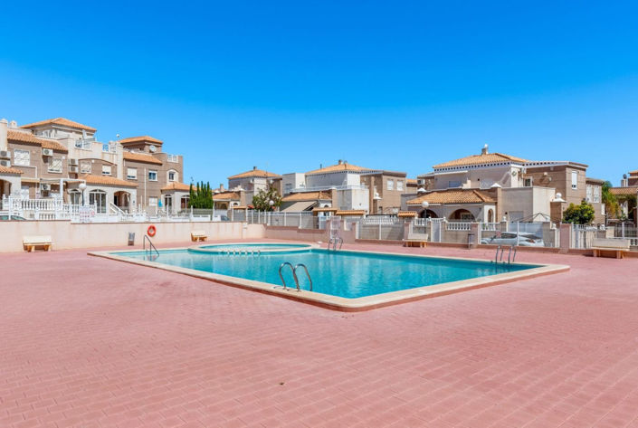 Image No.37-Villa de 2 chambres à vendre à Torrevieja