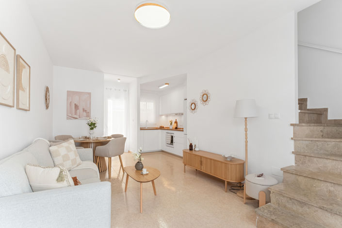 Image No.3-2 Bed Townhouse for sale