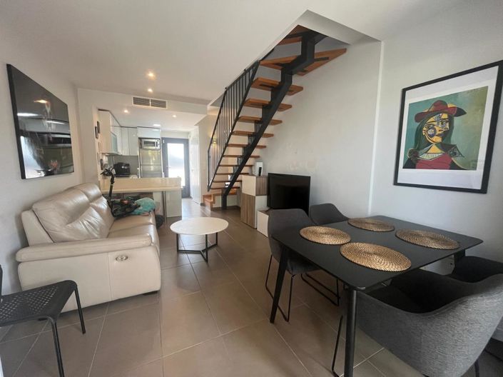 Image No.11-2 Bed Townhouse for sale