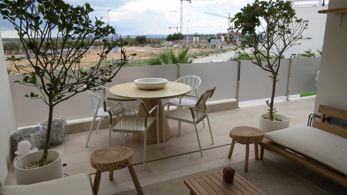 Image No.20-2 Bed Apartment for sale