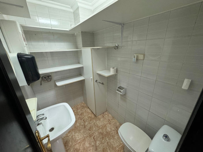 Image No.14-1 Bed Commercial for sale