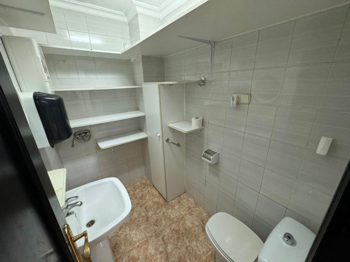 Image No.15-1 Bed Commercial for sale