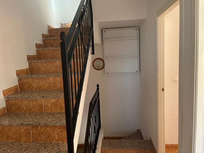 Image No.22-3 Bed Townhouse for sale