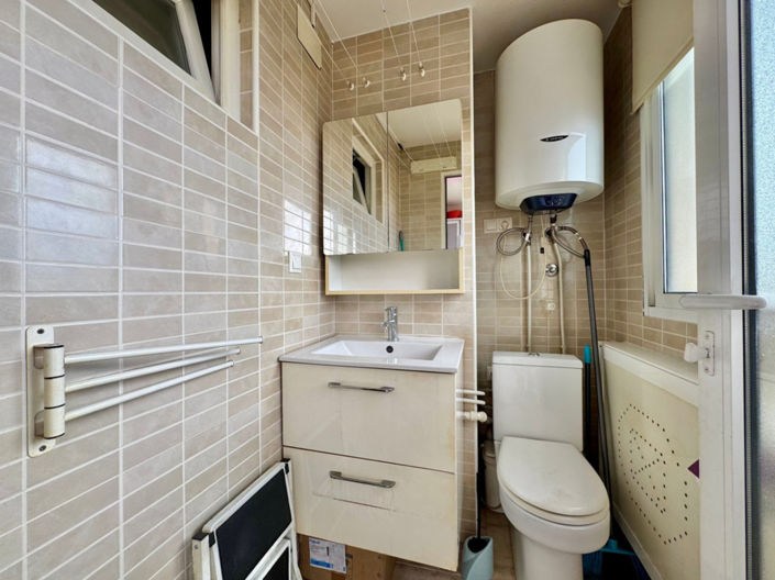 Image No.12-2 Bed Apartment for sale