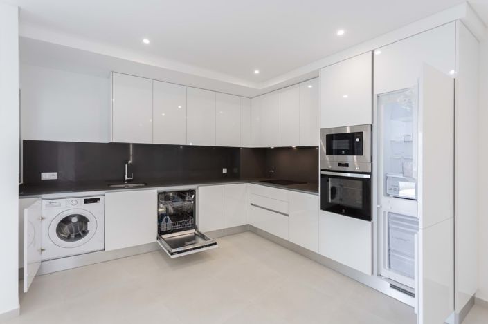 Image No.10-3 Bed Apartment for sale