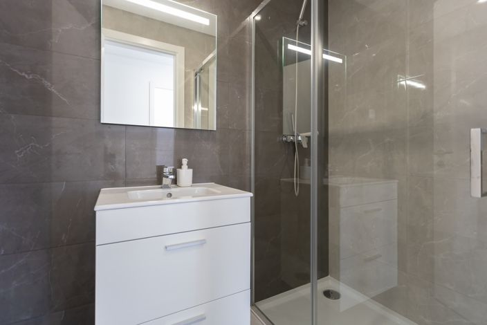 Image No.13-2 Bed Apartment for sale