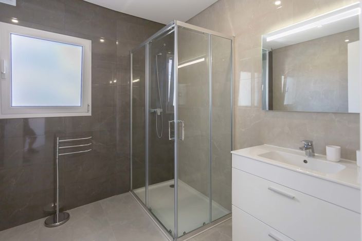 Image No.14-2 Bed Apartment for sale