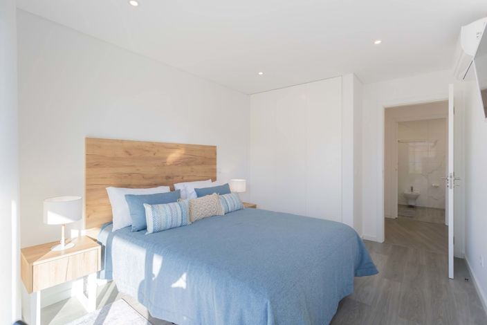 Image No.11-2 Bed Apartment for sale