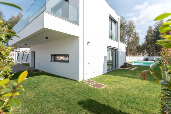 Image No.3-3 Bed Villa for sale