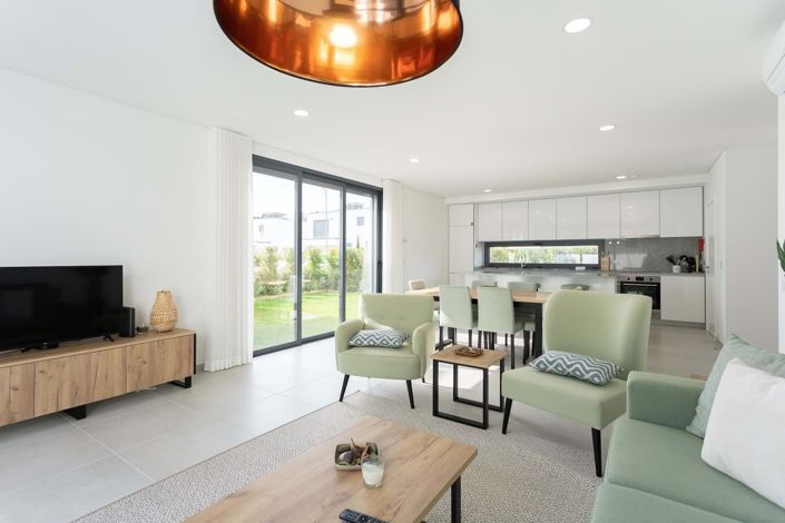 Image No.8-3 Bed Villa for sale