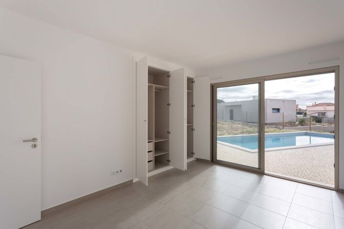 Image No.10-3 Bed Villa for sale