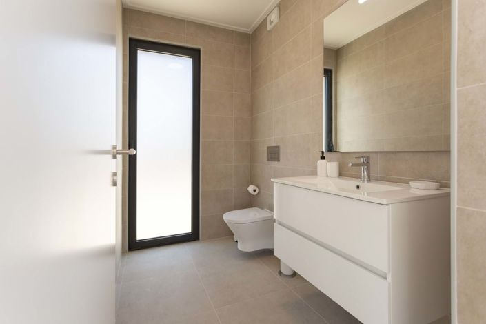 Image No.17-3 Bed Villa for sale