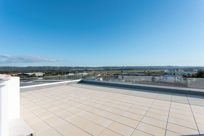 Image No.25-2 Bed Apartment for sale