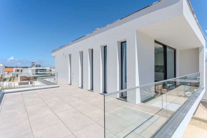 Image No.7-3 Bed Villa for sale