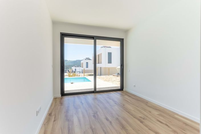 Image No.17-3 Bed Villa for sale