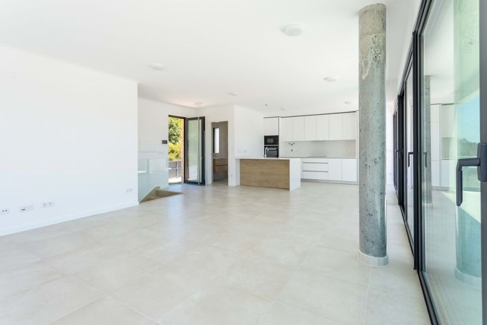 Image No.7-3 Bed Villa for sale