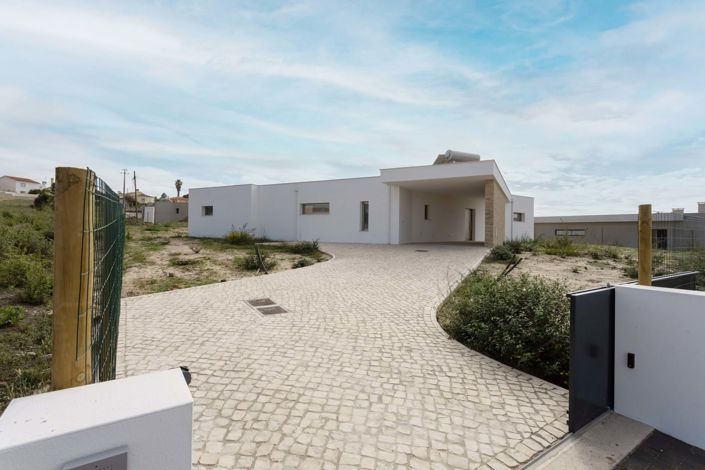 Image No.17-3 Bed Villa for sale