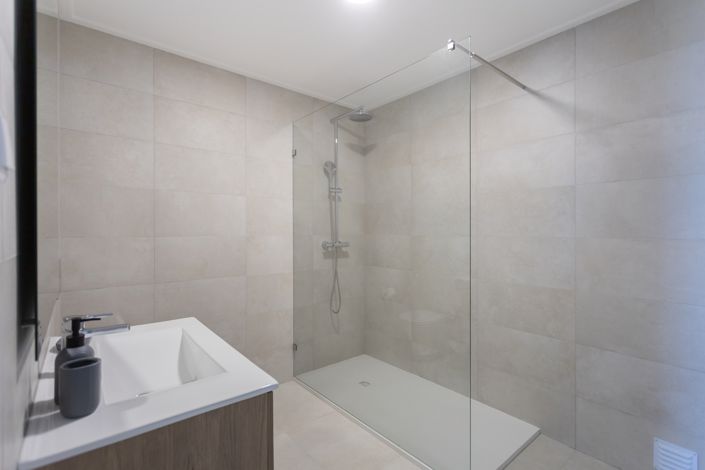 Image No.18-2 Bed Apartment for sale