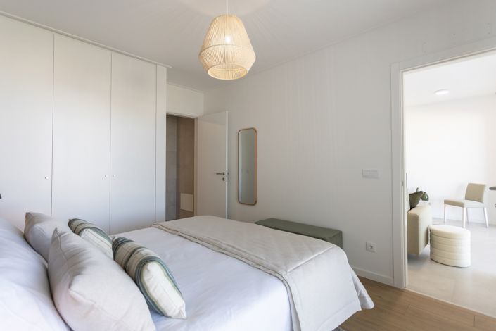 Image No.20-2 Bed Apartment for sale