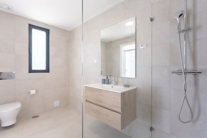 Image No.25-2 Bed Apartment for sale