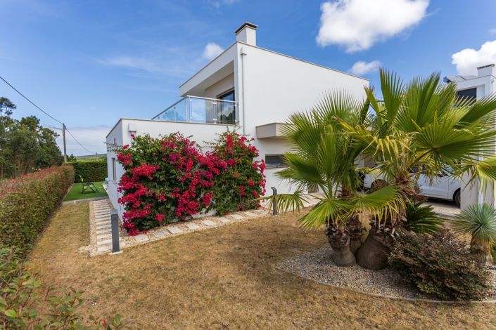 Image No.19-3 Bed Villa for sale