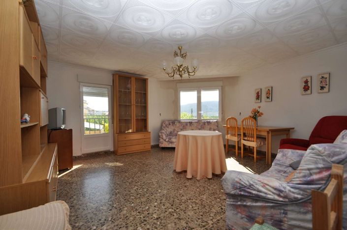 Image No.20-3 Bed Townhouse for sale