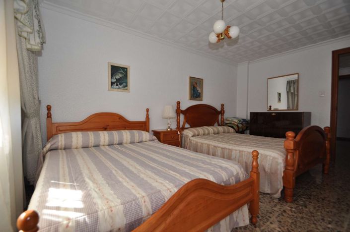 Image No.21-3 Bed Townhouse for sale